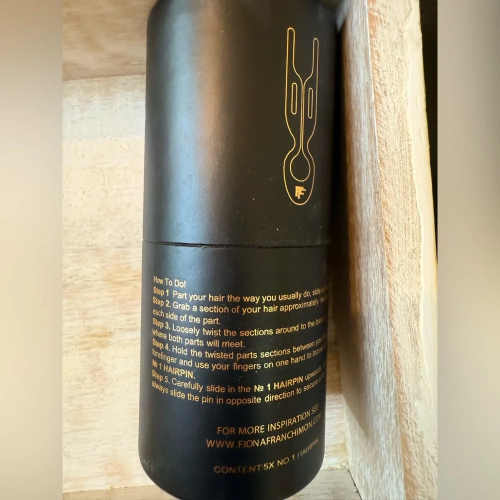 Never been worn Mona Franchimon No 1 Black Hairpin (Set of 5) - Picture 9 of 13